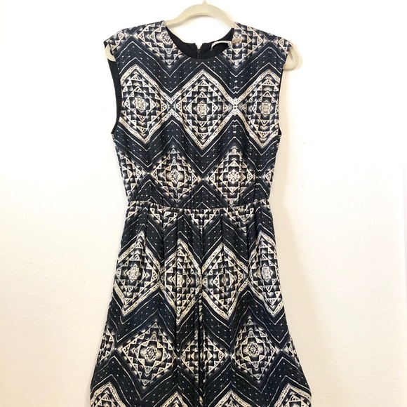 Alice + Olivia Geo Print Dress - Picture 4 of 8